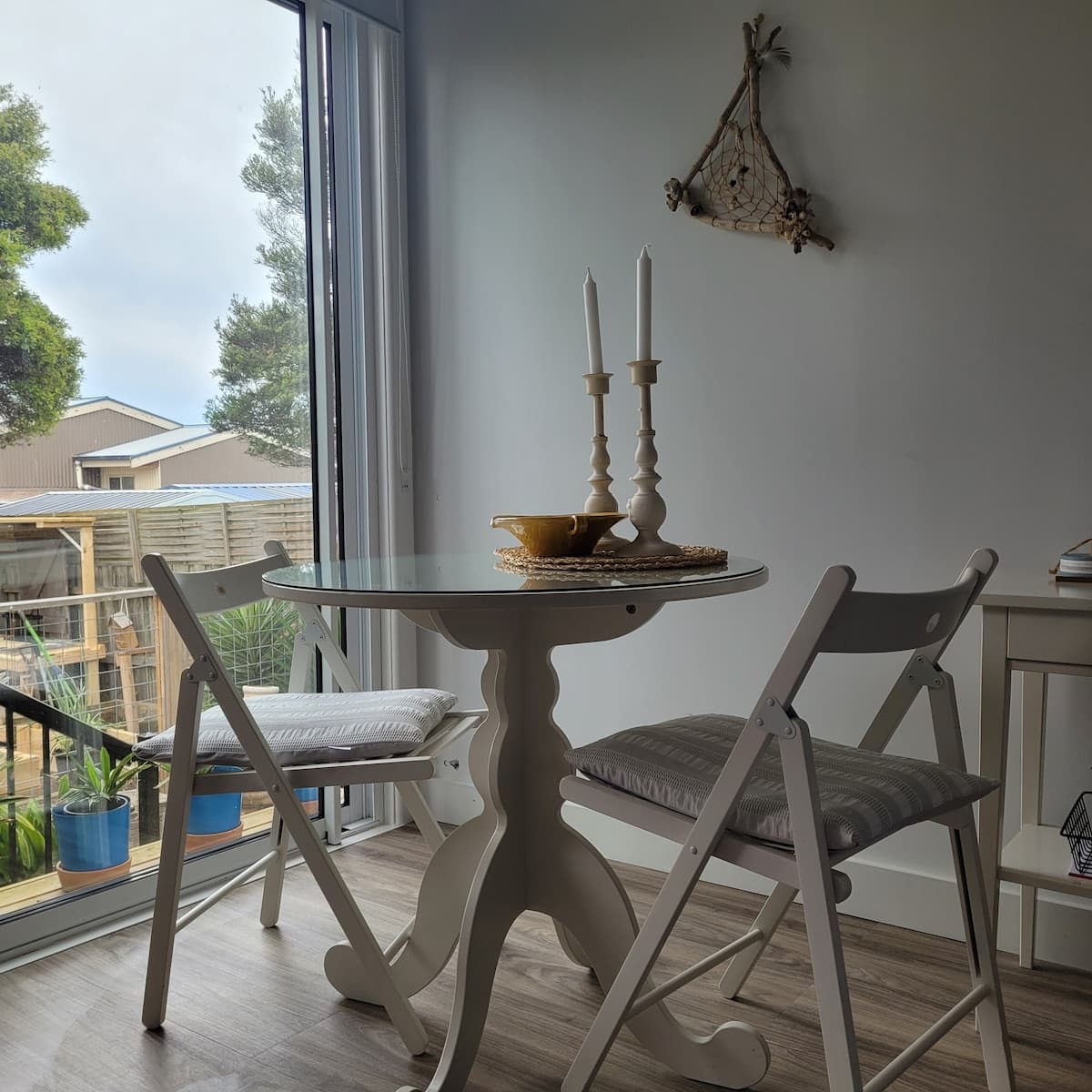 Ocean Escape - pet friendly private guest suite — photo 4